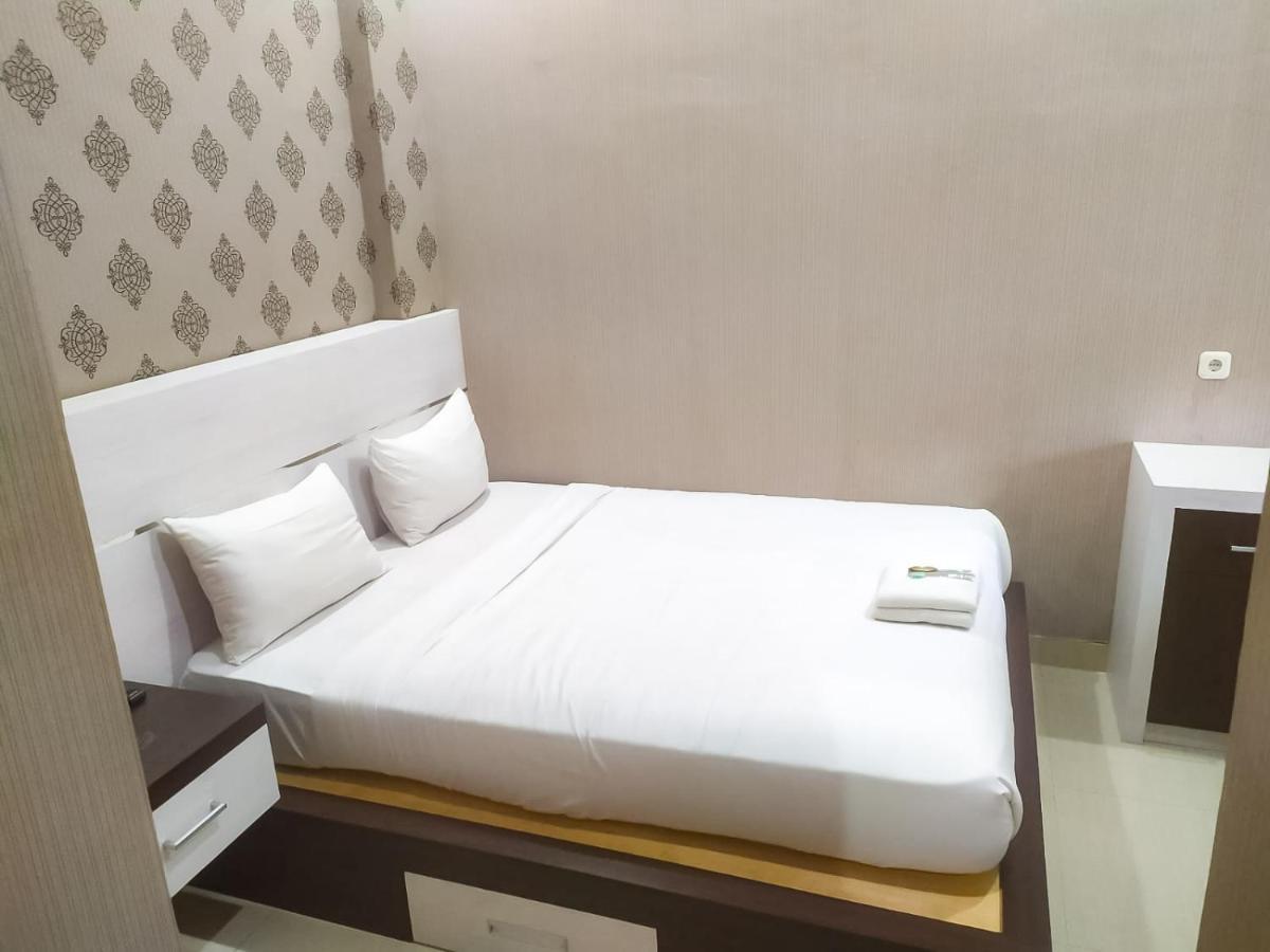 Hotel Reddoorz Syariah Near Sultan Syarif Kasim II Airport Pekanbaru Esterno foto