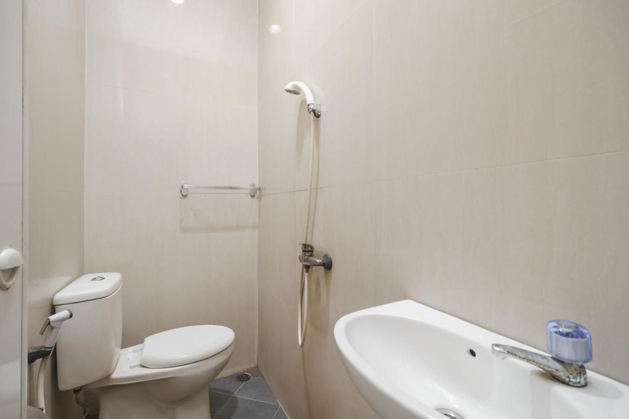 Hotel Reddoorz Syariah Near Sultan Syarif Kasim II Airport Pekanbaru Esterno foto